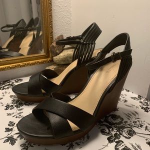 Black wedges with brown heel